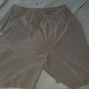 Lululemmon mens athletic shorts size small
